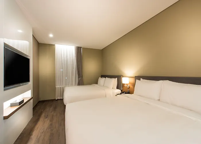 Hotel Ena Namdaemun 4*