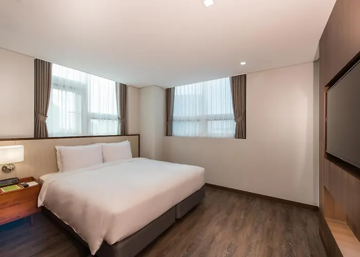 Отель Ena Namdaemun 4*